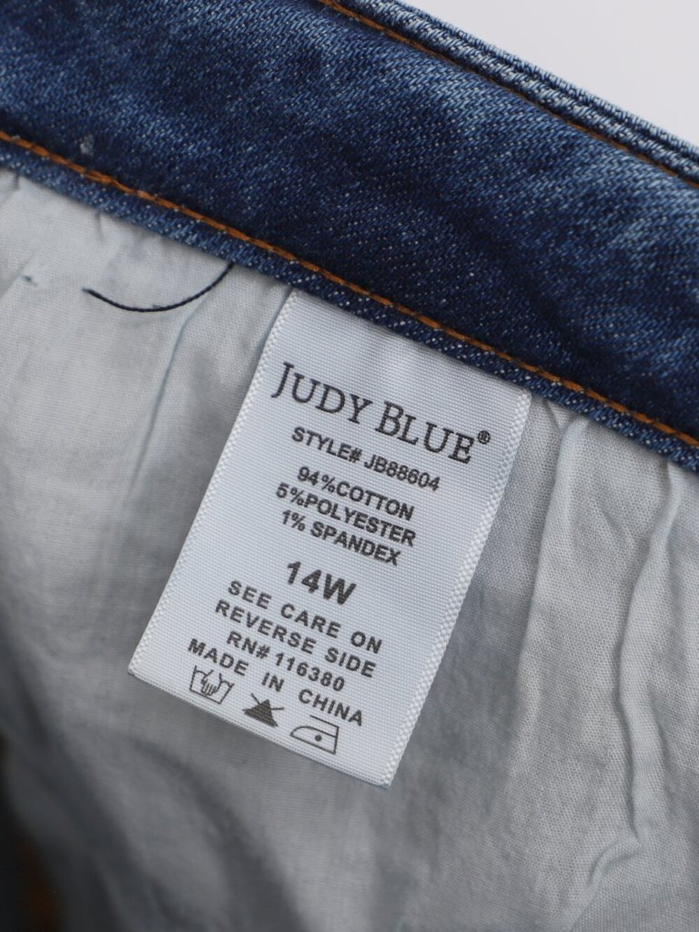 JUDY BLUE Midrise Raw Hem Bootcut Jeans Size 14W - Picture 10 of 10